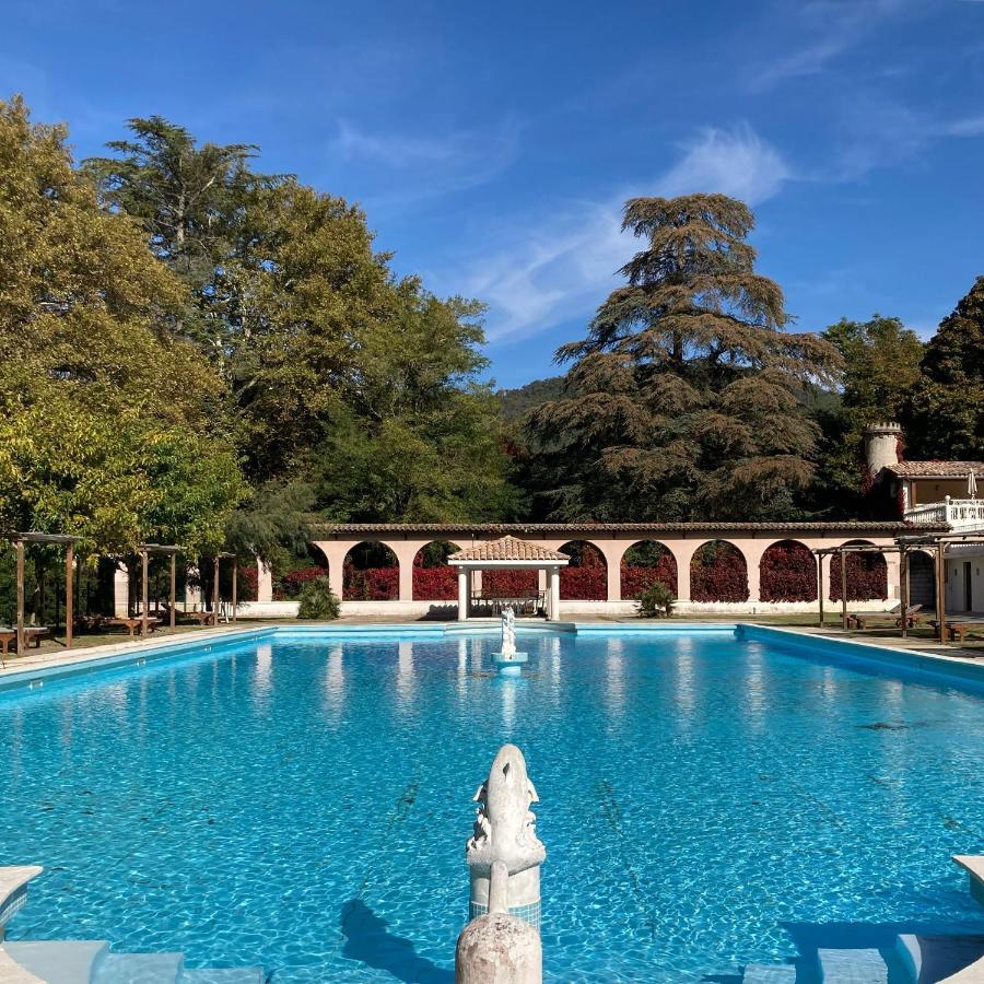 Château de Fontager Hotel Serves-sur-Rhône Exterior foto